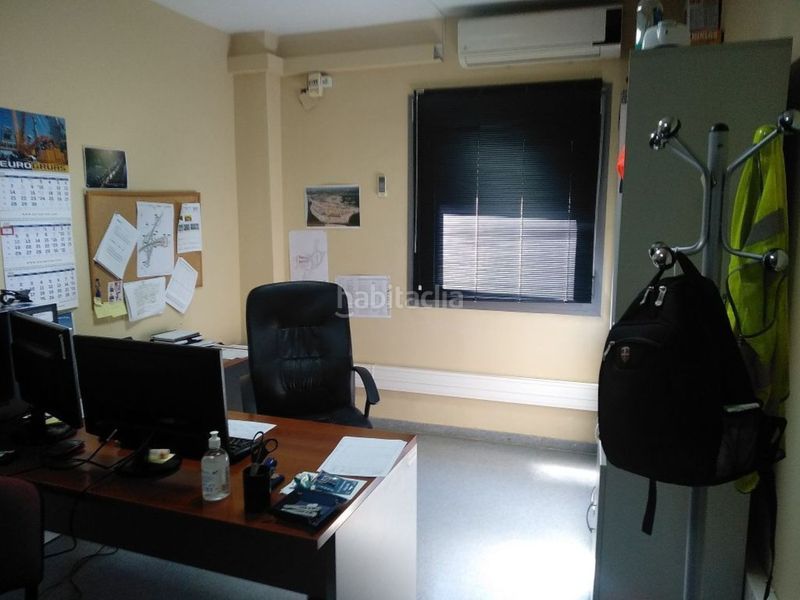 Foto 8f67133b-0e72-484c-a4a4-061ee26333b6. Ufficio in Gelves