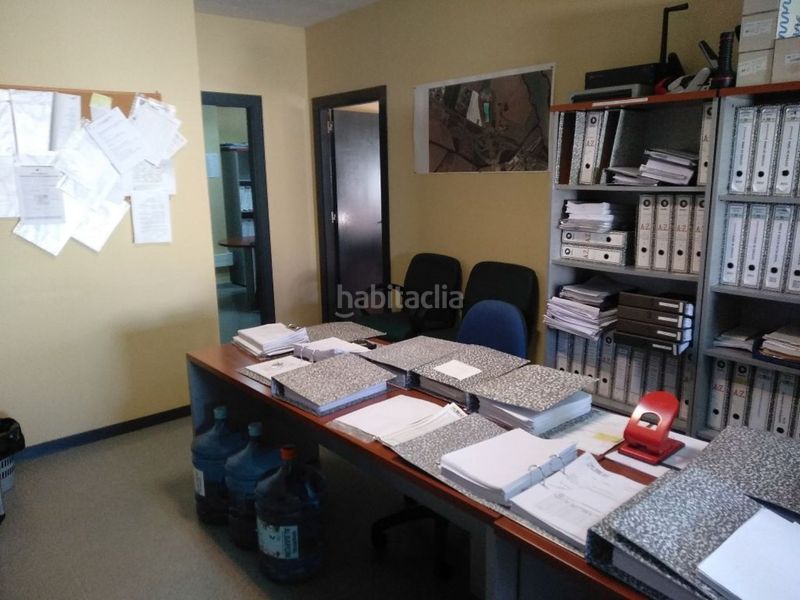 Foto b4418d45-518e-439c-9e65-35d50b4cf2c1. Ufficio in Gelves