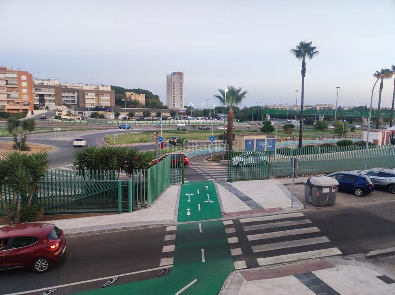 Foto 3b96ee2d-bd25-4ed0-836f-18b018b6e506. Miete büro mit heizung in Pisa Mairena del Aljarafe