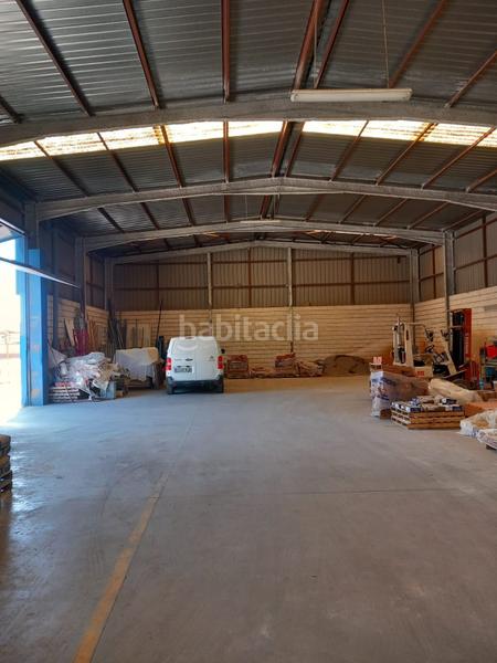 Foto d20e8bf2-a191-4ddd-9283-88a76e9bbd0f. Nave industrial poligono industrial san jeronimo en Sevilla