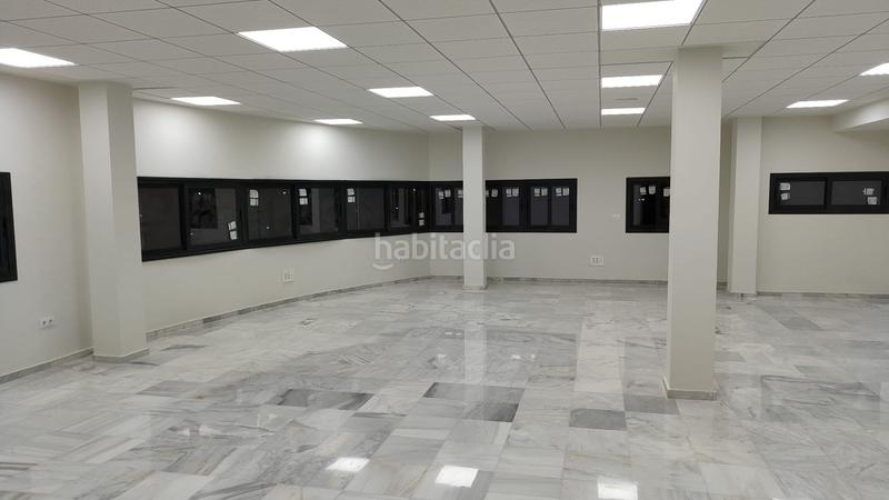 Foto 87463984-fec6-41d0-95a1-300d49551ce4. Alquiler oficina  cerca de la pasarela Pisa. en Mairena del Aljarafe