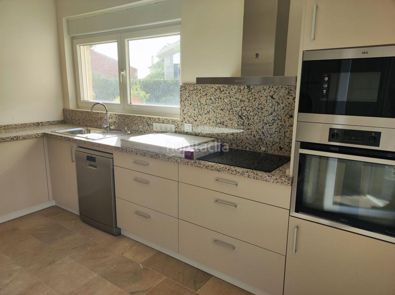 Foto 4b4d1530-6226-4fcb-812a-f4c637848baf. Lloguer casa amb calefacció a El Zaudín - Club de Golf Bormujos