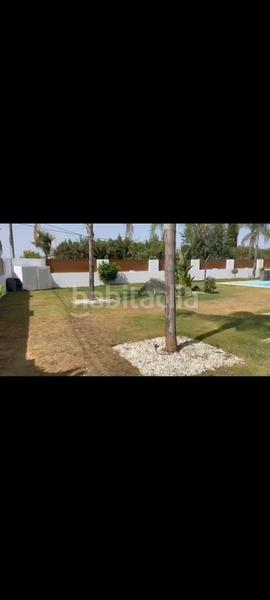 Foto 560f22e2-c8ed-4cd4-9323-16a645785594. Casa chalet independiente con una moderna edificación en Mairena del Aljarafe