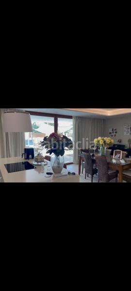 Foto cc75030c-63e1-4739-85aa-bb6848a4cf67. Casa chalet independiente con una moderna edificación en Mairena del Aljarafe