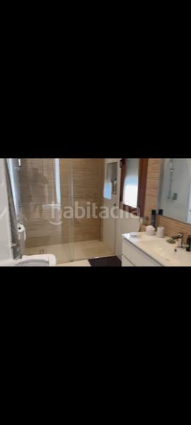 Foto f6759f36-82b1-448e-aa3f-d412ccc73f88. Casa chalet independiente con una moderna edificación en Mairena del Aljarafe