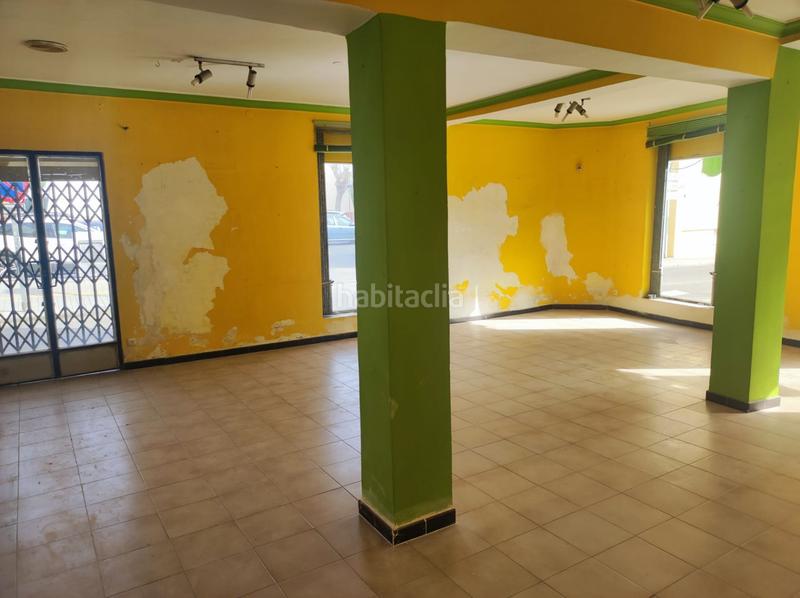 Foto 5f24fa41-3300-4451-a3fd-9283ce497eb9. Alquiler local comercial zona centrica en Gelves