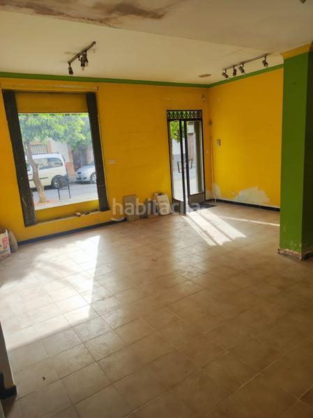 Foto a6b915fb-705e-4fe3-89ea-1d53a87a8647. Alquiler local comercial zona centrica en Gelves