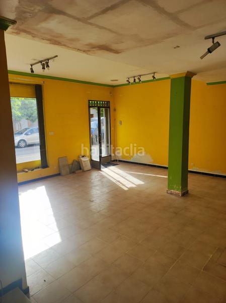 Foto c33cb834-0a15-4c59-afde-028008e15750. Alquiler local comercial zona centrica en Gelves