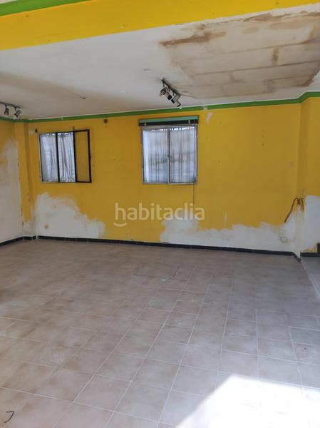 Foto fbee9106-e6e8-4b65-8f13-8e522b467ef6. Alquiler local comercial zona centrica en Gelves