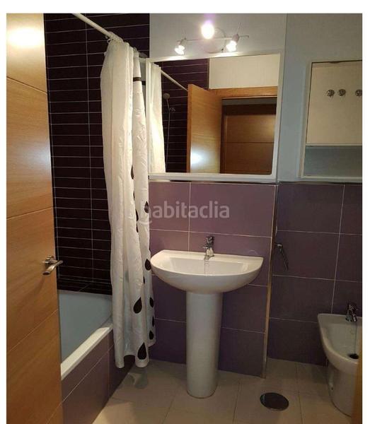Foto bf2aabb0-f9d8-4da1-9b25-23dd64643b9a. Alquiler piso en avd. de coria 59 oportunidad amueblado!!!!!!! en Gelves