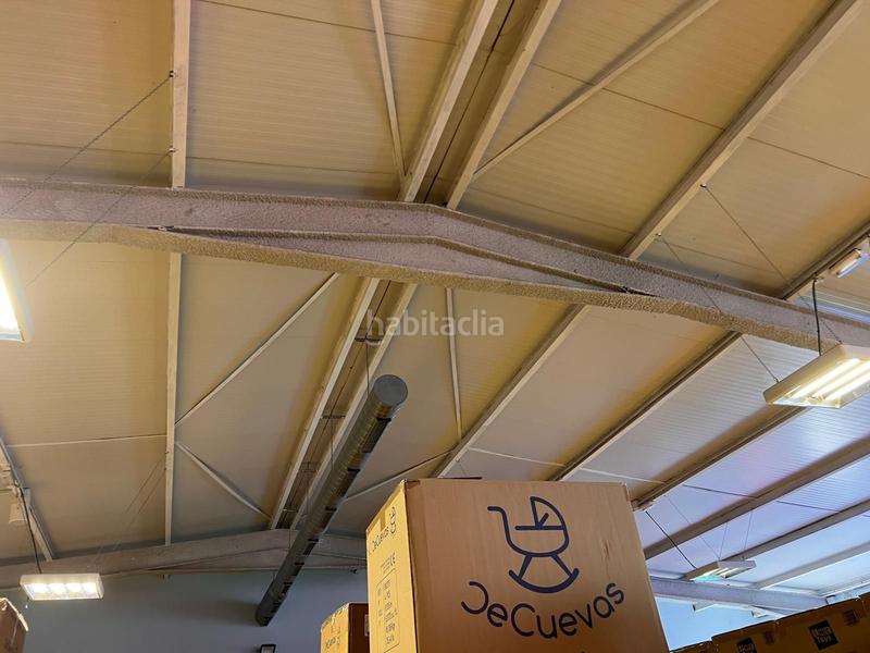 Foto 33fa087e-ae94-4b82-a5e7-3dd2cf372306. Alquiler nave industrial nave de 800m2 útil 500m2 en una entreplanta en Mairena del Aljarafe