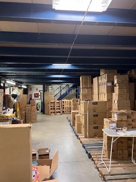 Foto 929e298f-2701-4d47-a5fd-a1021ca5f12e. Alquiler nave industrial nave de 800m2 útil 500m2 en una entreplanta en Mairena del Aljarafe