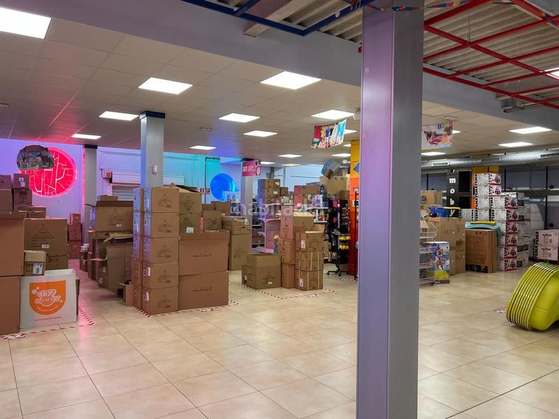 Foto d1ba1087-4a63-46f9-a85b-720571cfca7f. Alquiler nave industrial nave de 800m2 útil 500m2 en una entreplanta en Mairena del Aljarafe
