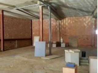 Lloguer Local Comercial  Juventud. Local comercial en bruto