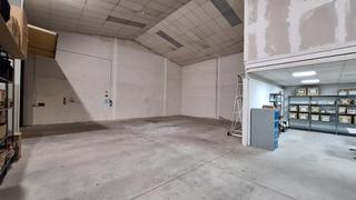Nau industrial  Nobel. Nave recien reformada y terminada!