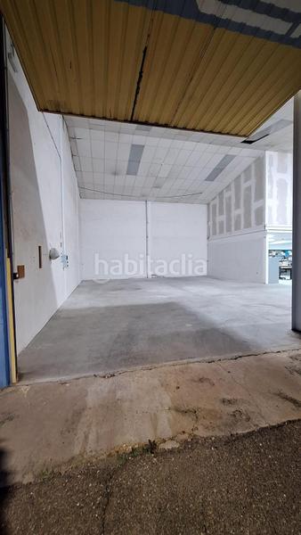 Foto 95ca9764-a758-4ef2-93f8-9a53d9acfcf2. Location bâtiment à usage industriel dans Pisa Mairena del Aljarafe