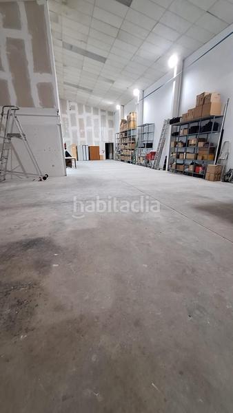Foto c2327dde-a3e1-4fd4-a3fc-8c68d6715d79. Location bâtiment à usage industriel dans Pisa Mairena del Aljarafe