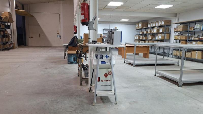 Foto 27e92bb8-055b-456c-a60c-a2d5ccb052ba. Miete fabrikhalle in Pisa Mairena del Aljarafe