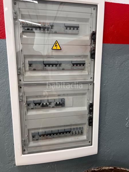 Foto 19e51d87-1cfd-465e-992b-6904346e71d5. Alquiler nave industrial talles mecánico en funcionamiento!!! en Santiponce