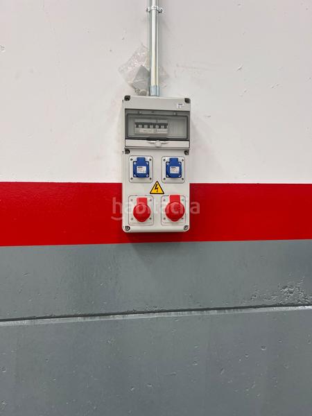 Foto 5e5d0ea0-ec23-4483-8527-fefc30deb8f9. Rent industrial building in Santiponce