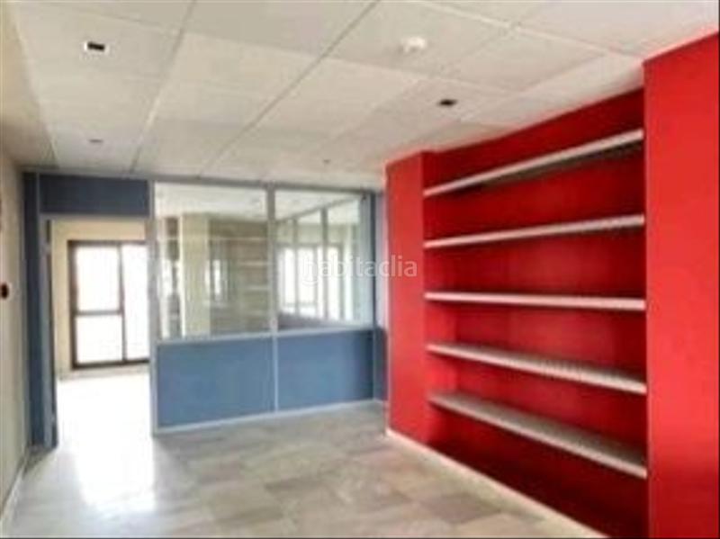 Foto fe633a5b-a995-44ed-a1c3-df0a7c879faa. Alquiler oficina edificio completo con muchas posibilidades de negocio. en Mairena del Aljarafe