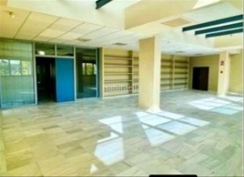 Foto a6a7c9f6-a274-41c3-bdfb-9d37292436fc. Rent building in Pisa Mairena del Aljarafe