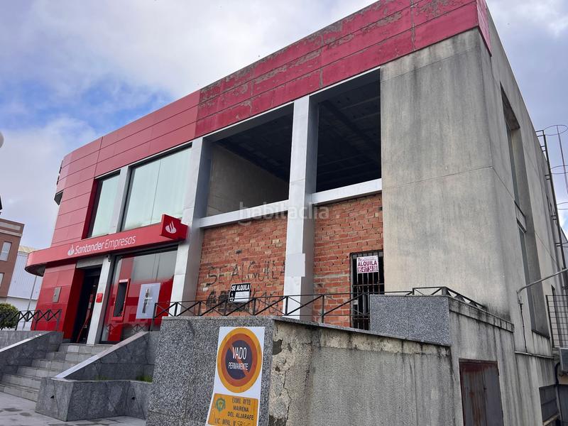 Foto a2404a90-24a0-49f0-80b8-50689f9d3645. Local comercial en comercio 8 edificio para comercio u oficinas en Mairena del Aljarafe