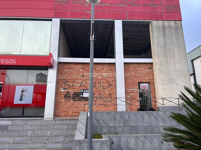 Foto fb9990fe-fb68-4738-81b7-68c0baea9339. Local comercial en comercio 8 edificio para comercio u oficinas en Mairena del Aljarafe