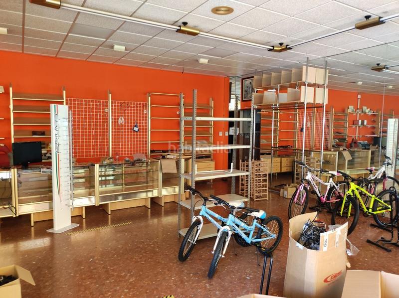 Foto 17aeb050-e36a-4430-97e7-475de5a08da9. Local comercial a Lepanto Mairena del Aljarafe