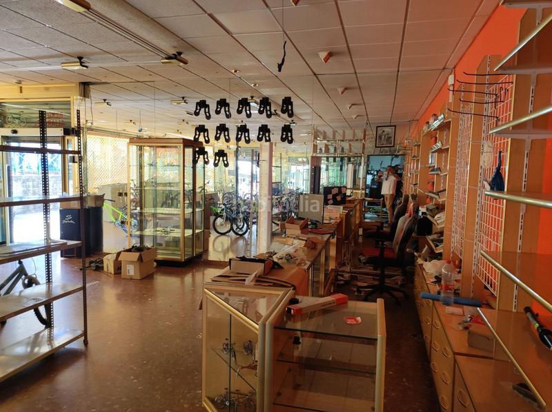 Foto 5aef95f5-d8b2-47a4-ab92-c5e99cda4010. Local comercial a Lepanto Mairena del Aljarafe