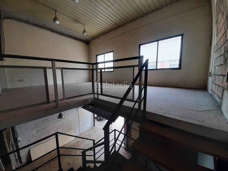 Foto cbe5712a-7d38-42fe-aced-aba3ca81f7ce. Affitto capannone industriale in Pisa Mairena del Aljarafe