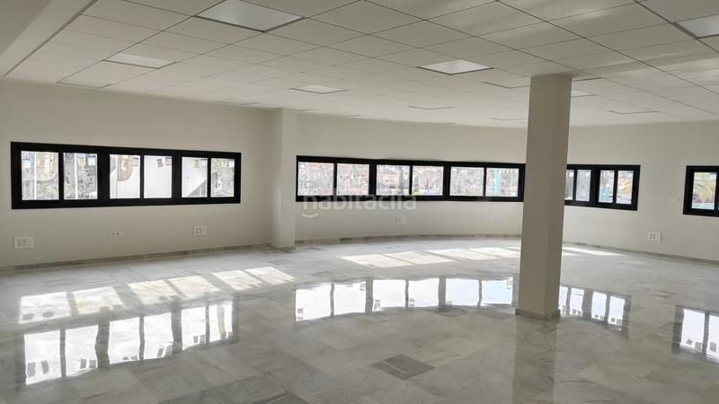 Foto 9931ce4c-2202-4804-912f-c0fc741e4f9d. Alquiler oficina  cerca de la pasarela Pisa. en Mairena del Aljarafe