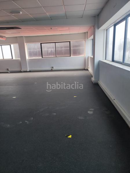 Foto 04a3444f-0d39-4137-ac3c-76179a944c5c. Bâtiment à usage industriel dans Gelves