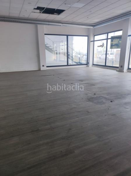 Foto 06f35cb5-13a3-4108-aec3-13b0ff0799e4. Bâtiment à usage industriel dans Gelves