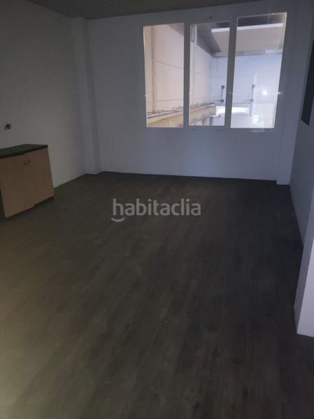 Foto 794fcdbd-2bc1-4ce4-9df1-6bd7f3be4e68. Bâtiment à usage industriel dans Gelves