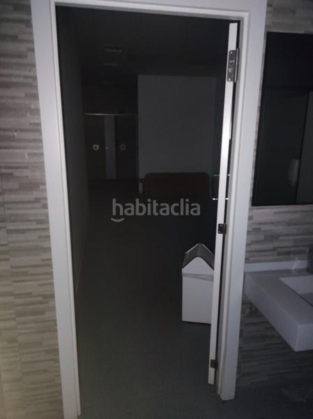 Foto 7bc72d1e-5708-4fee-9f0d-54004a2de3ea. Bâtiment à usage industriel dans Gelves