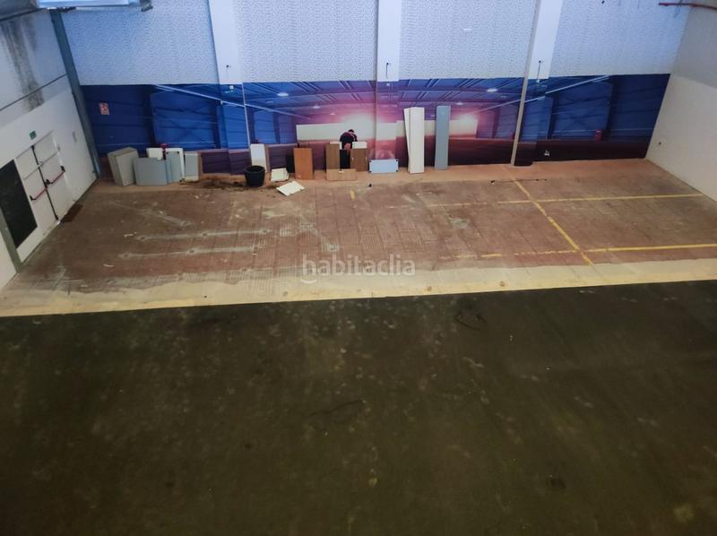 Foto 902b52ae-711e-4daa-abd1-8fd0705ddaa1. Bâtiment à usage industriel dans Gelves