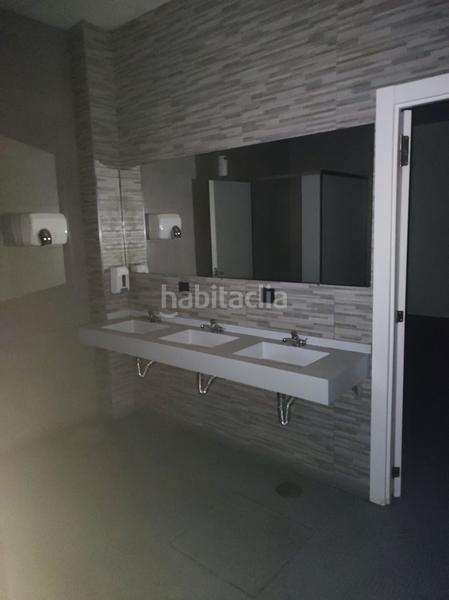 Foto ca6ef828-9f3d-48b9-b719-fab85190a74f. Bâtiment à usage industriel dans Gelves