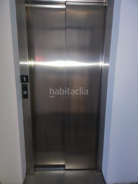 Foto dd6744f6-a8f7-40e8-9e68-044c93cbdcde. Bâtiment à usage industriel dans Gelves