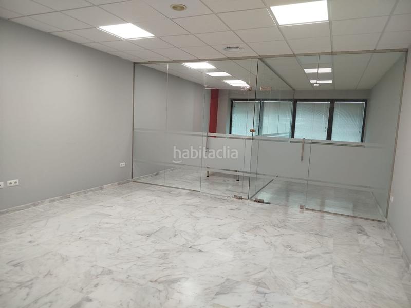 Foto 4b38f1f3-7498-4e04-b18c-7545adbc938d. Alquiler oficina en industria 5 ofinas metropol!!! en Mairena del Aljarafe