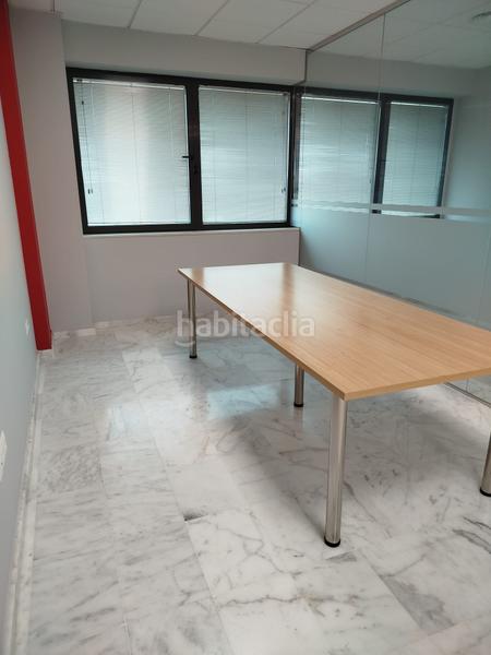 Foto 41887ea6-74f0-405c-8c62-497c4a580422. Miete büro in industria 5 in Pisa Mairena del Aljarafe