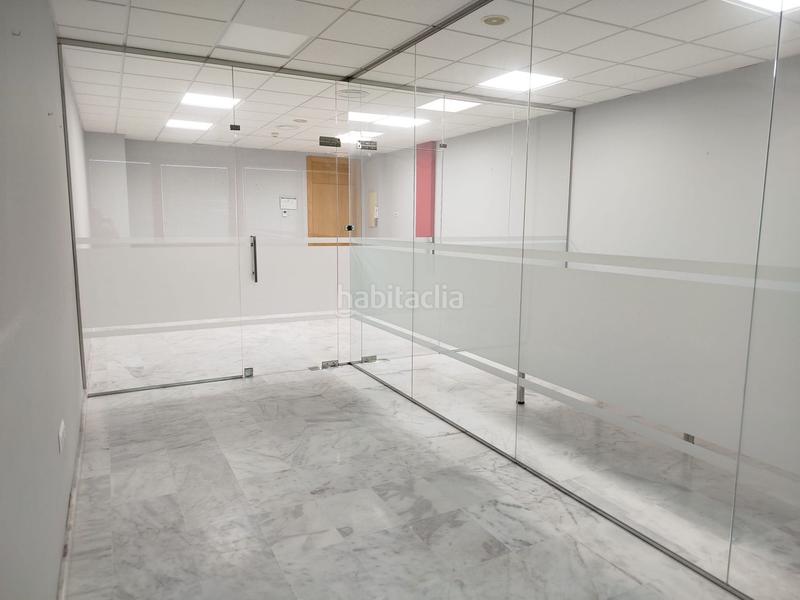 Foto d4c2d34b-bbe3-4d51-a9ff-e32030728370. Miete büro in industria 5 in Pisa Mairena del Aljarafe