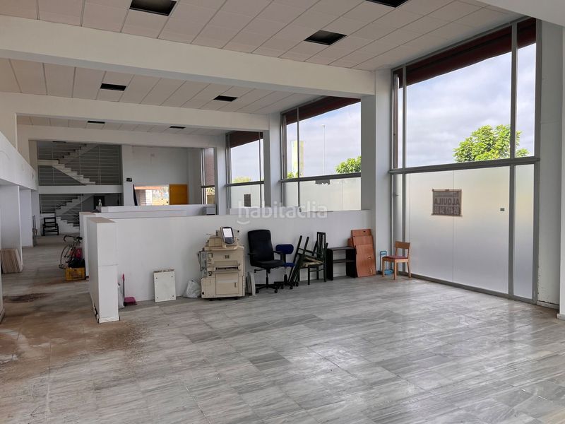 Foto 4c20daa3-faa7-4026-81f9-7c35e94dd91f. Alquiler edificio  en alquiler citec en Gelves