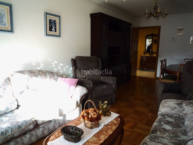 Foto 0a1c9423-0baa-4969-8e49-1b783eaf3e62. Pis amb aparcament a Cacabelos