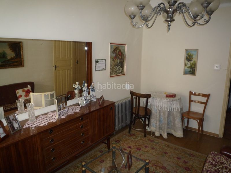 Foto c466c20a-5f40-434b-9f52-f9ea7d051197. Casa a Cacabelos