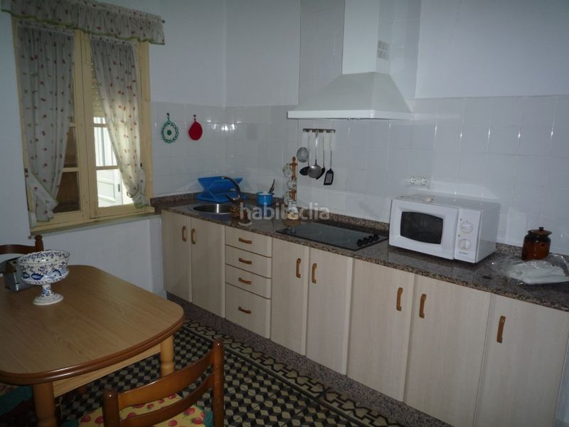 Foto e7fefdb6-2761-438b-8edb-0b59b016a505. Casa a Cacabelos