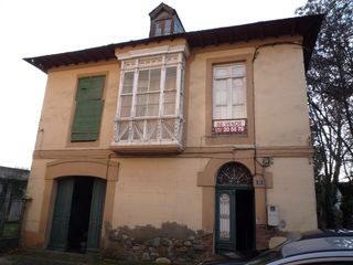 Casa  Pl. el santuario, 11. Casa con terreno en cacabelos