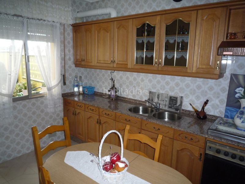Foto 30a82133-d3b8-4e57-8afd-4c7fd1014655. Casa a Cacabelos