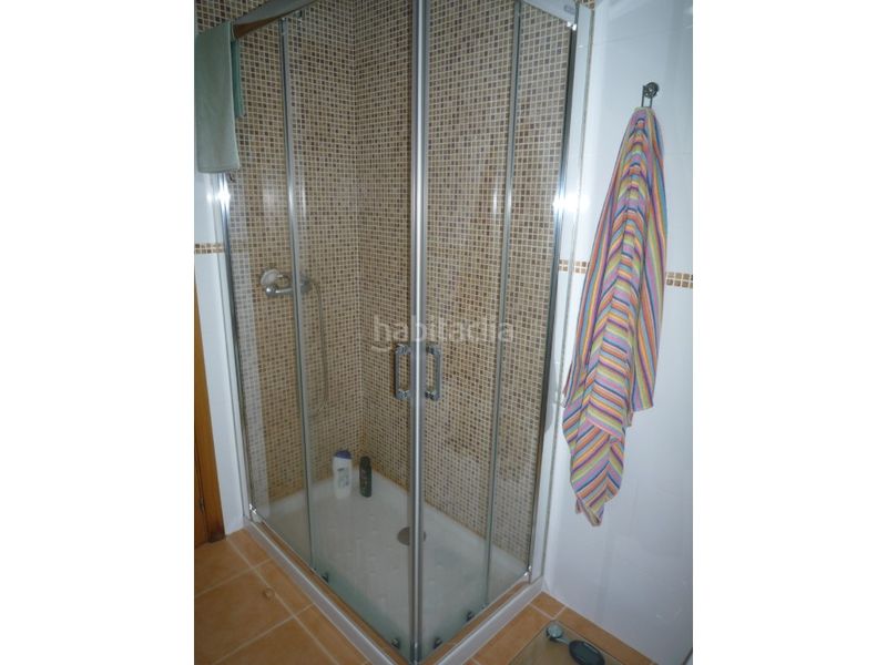 Foto 74ce0f4d-4cf7-4ada-8502-4bd653666c86. Casa amb aparcament a Cacabelos