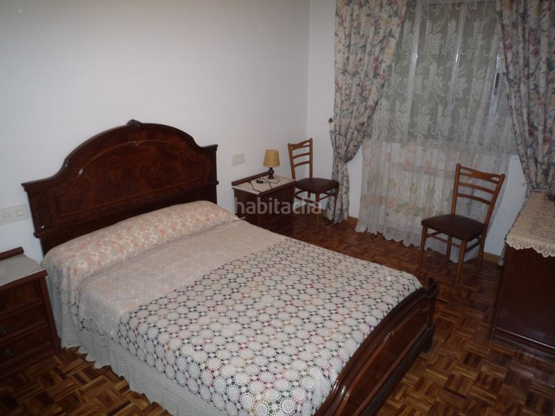 Foto 5f5b4279-b796-479c-81af-6a6f8f295969. Casa amb aparcament a Cacabelos